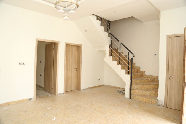 4bedroom semi-detached duplex