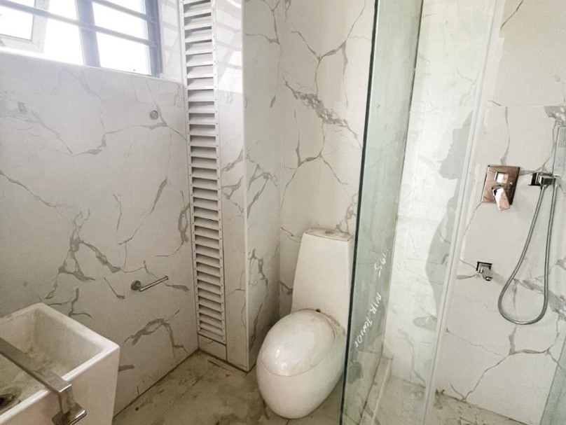 Luxury 3 Bedroom Flat with BQ