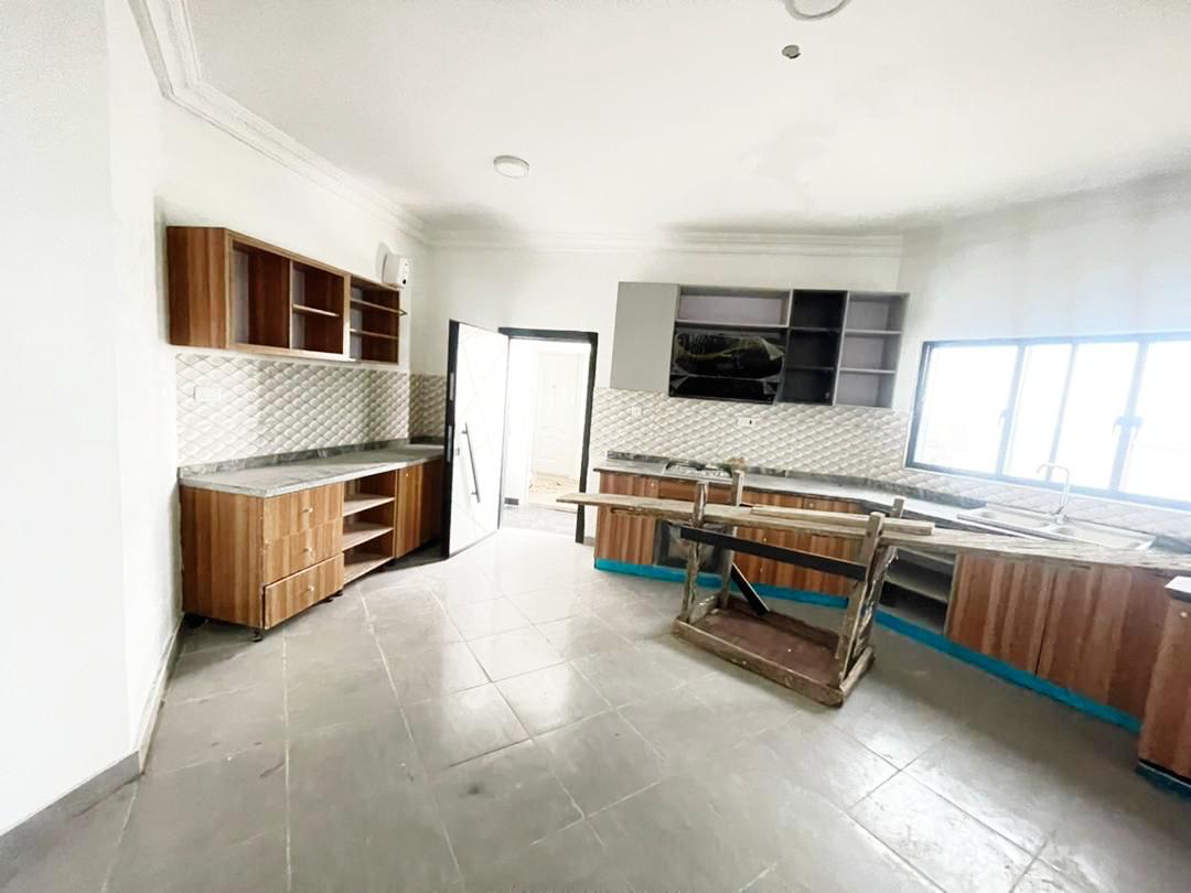 WaterFront 3 Bedroom Flat with BQ