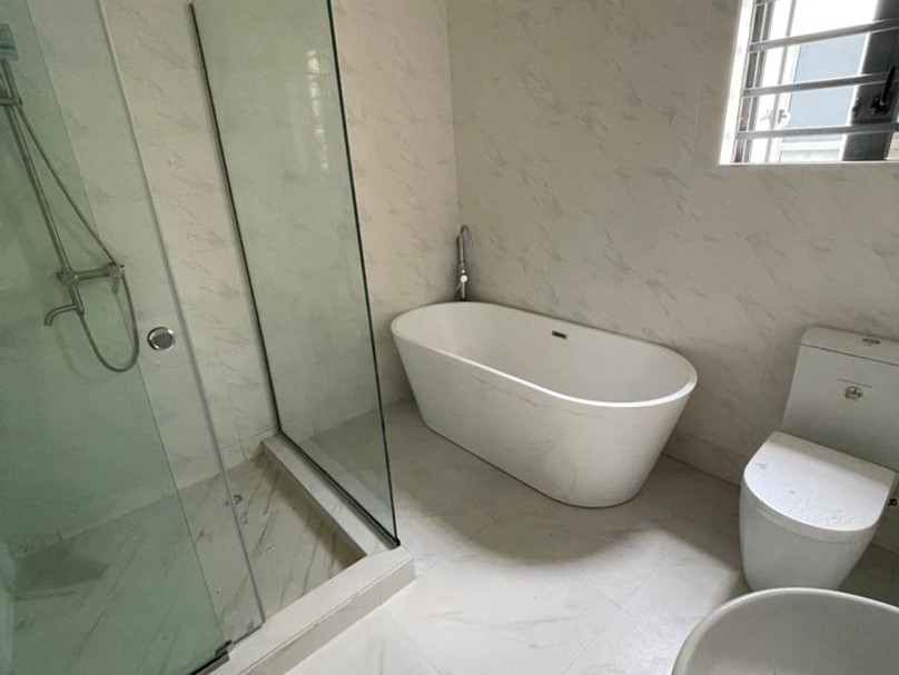 Super Luxury 5bedroom Duplex in an Exclusive Estate