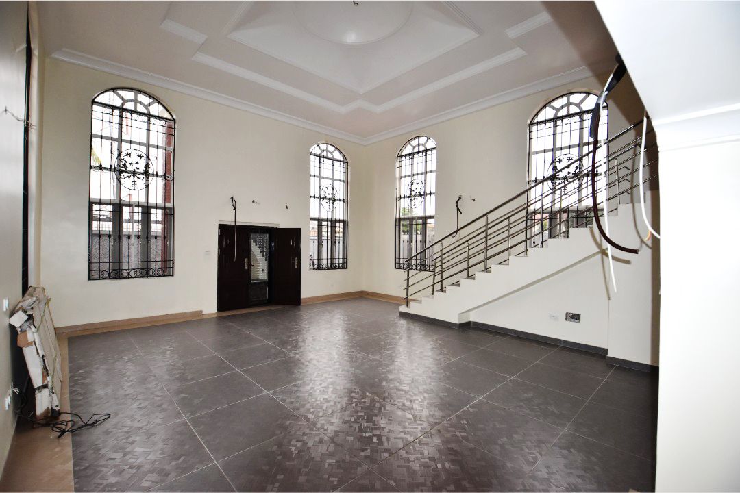 Luxury 9 Bedroom Detached Duplex with BQ