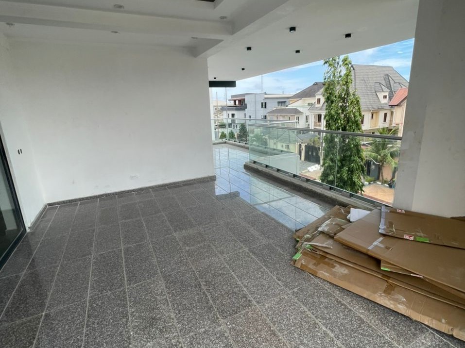 Luxery 5 Bedroom Detached Duplex with BQ