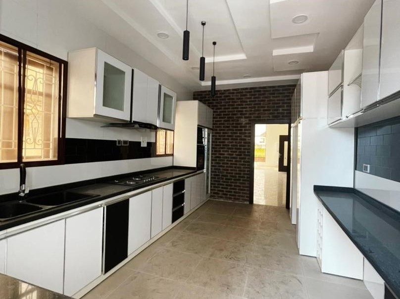 Luxury 4 Bedroom Detached Duplex with BQ