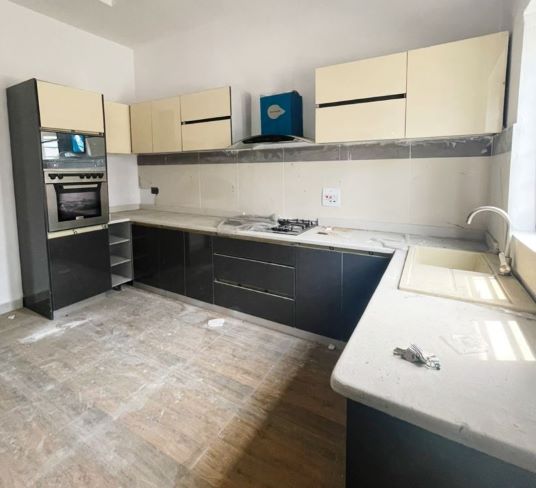 Spacious 4 Bedroom Terrace Duplex with BQ