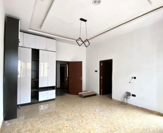DECENTLY FINISHED 3 BEDROOM TERRACE DUPLEX