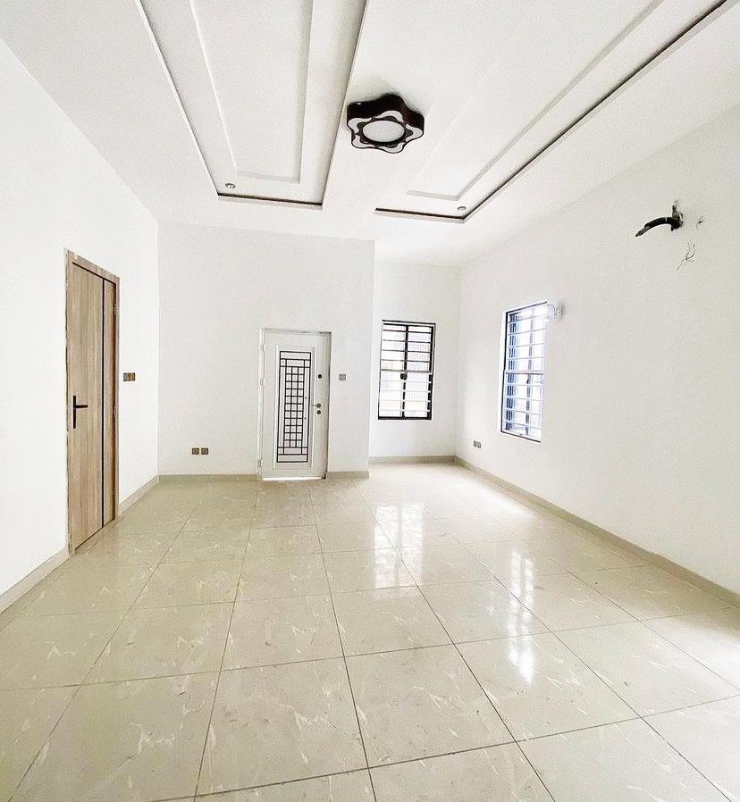 4 bedroom semi detached duplex with BQ