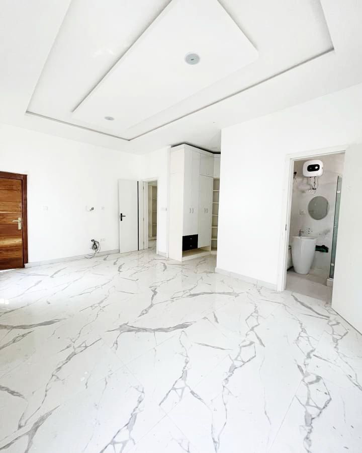 4 bedroom semi detached duplex with BQ