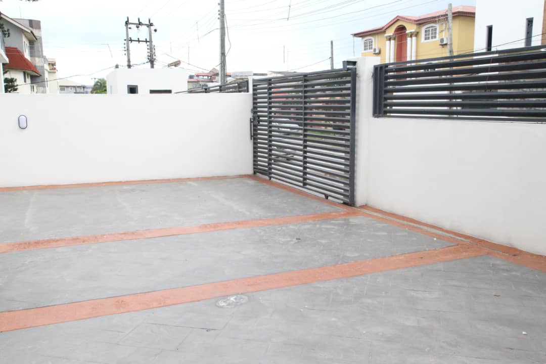 4 bedroom detached duplex + BQ
