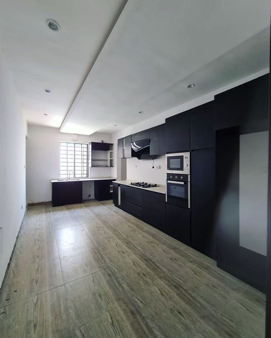 4 bedroom detached duplex + BQ