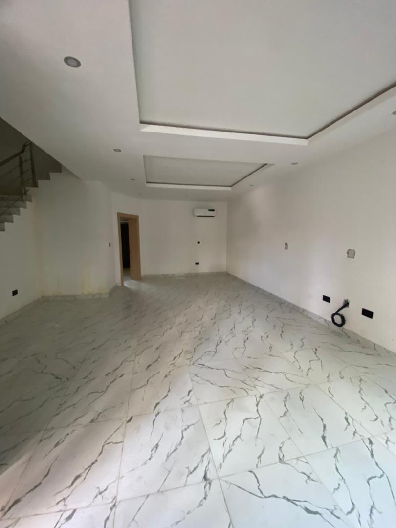 4 bedroom semi detached duplex with BQ