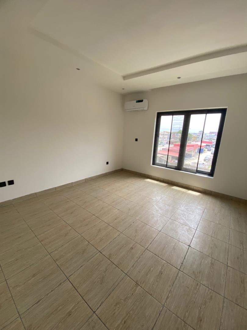 4 bedroom semi detached duplex with BQ