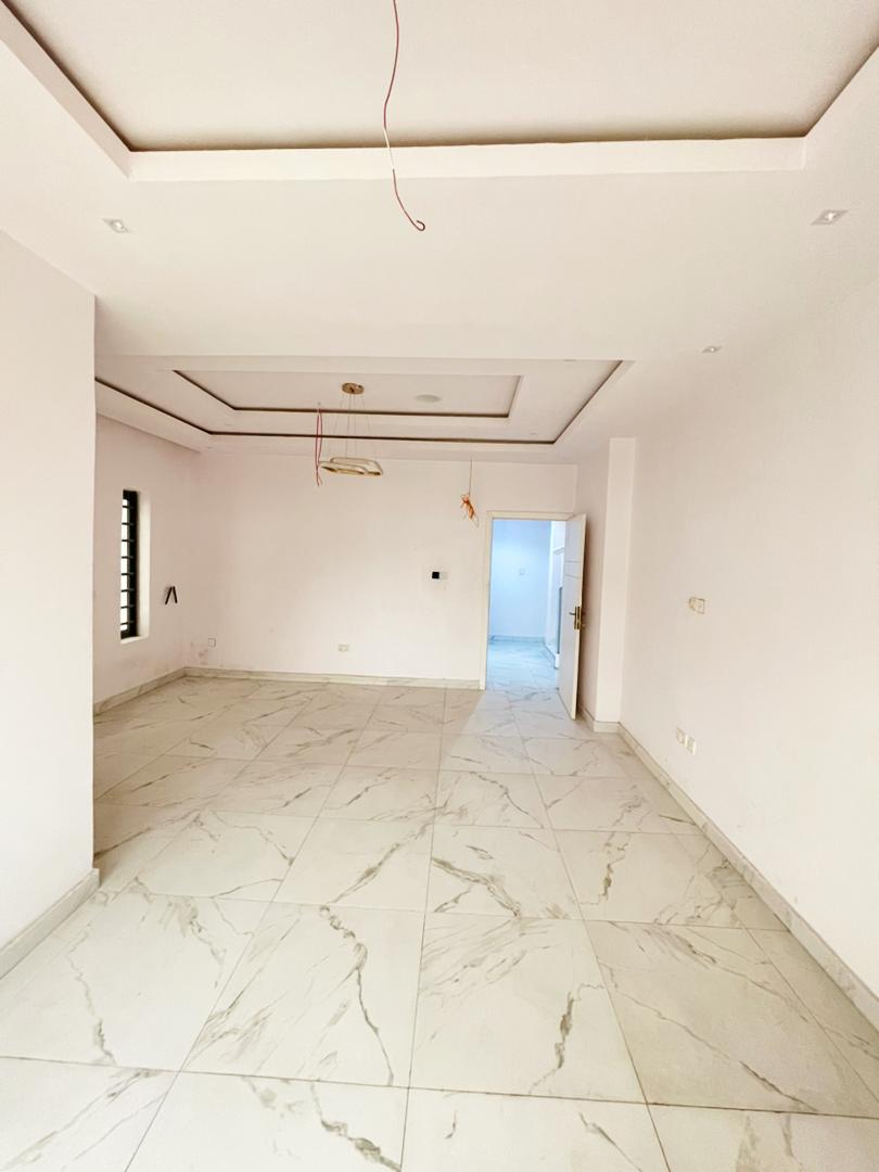 5 Bedroom Detached Duplex with BQ