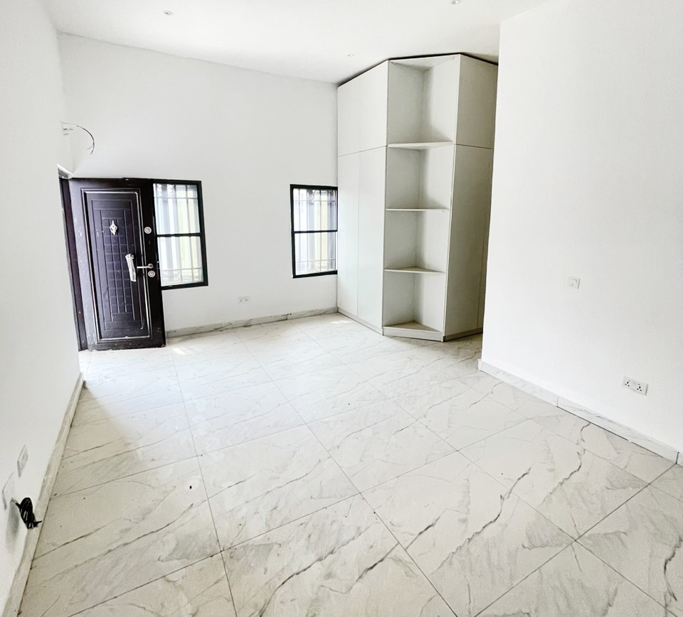 3 bedroom semi detached duplex