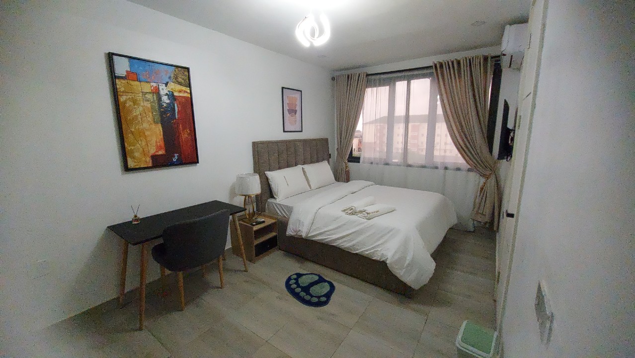 2 bedroom apartment