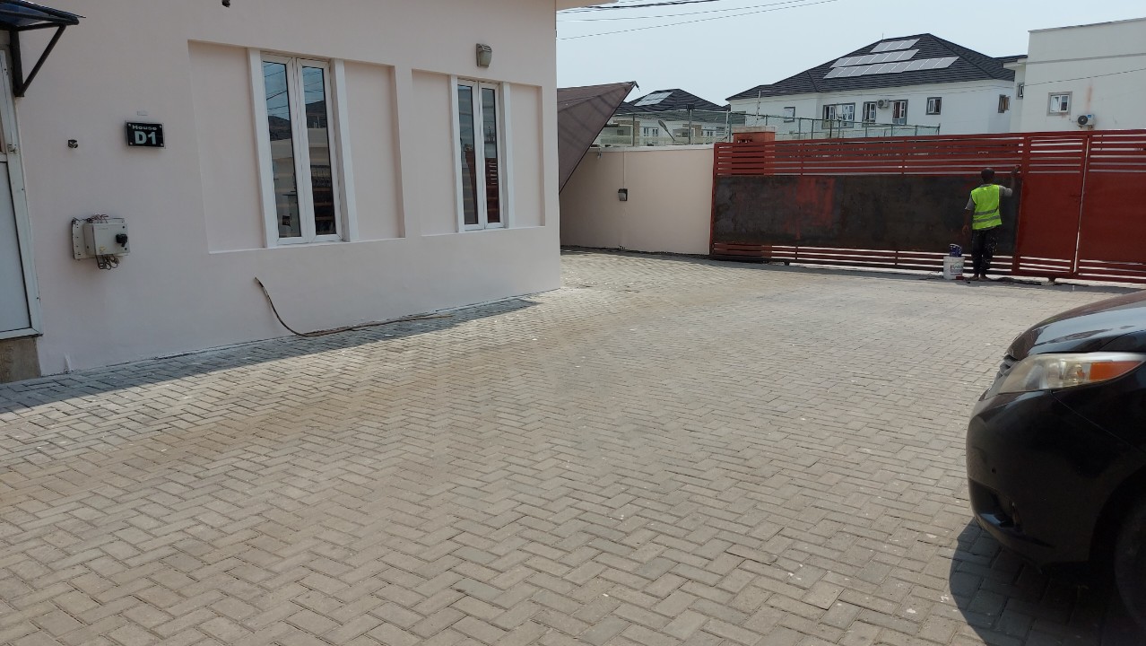 4 bedroom terrace duplex