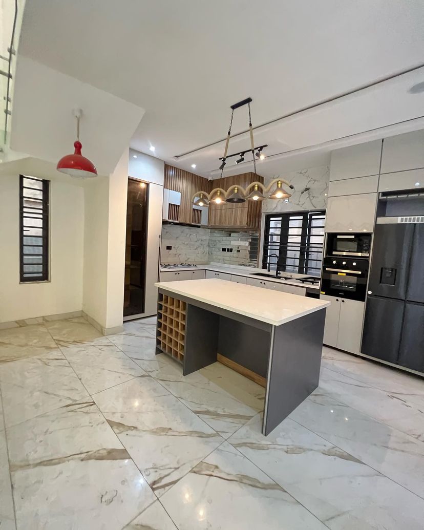 4 bedroom detached duplex with BQ