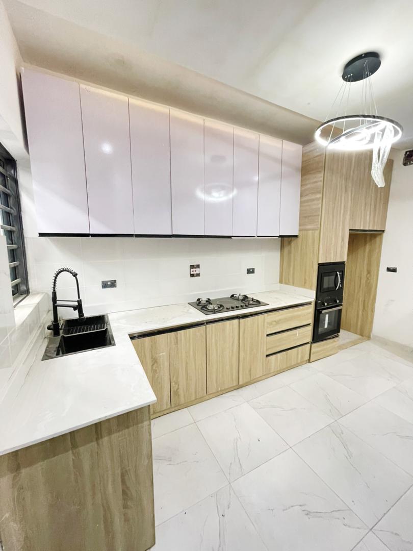 4 bedroom semi detached duplex with BQ