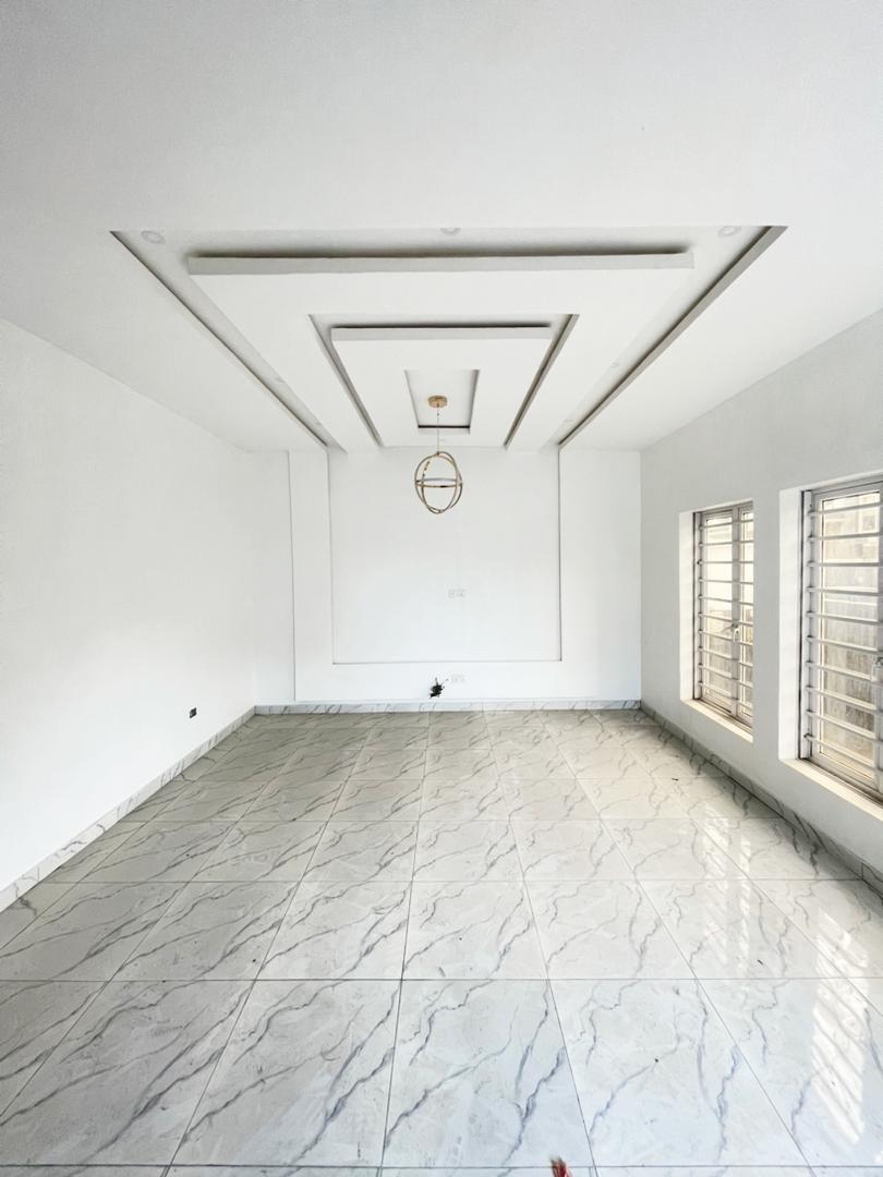 4 bedroom detached duplex with BQ