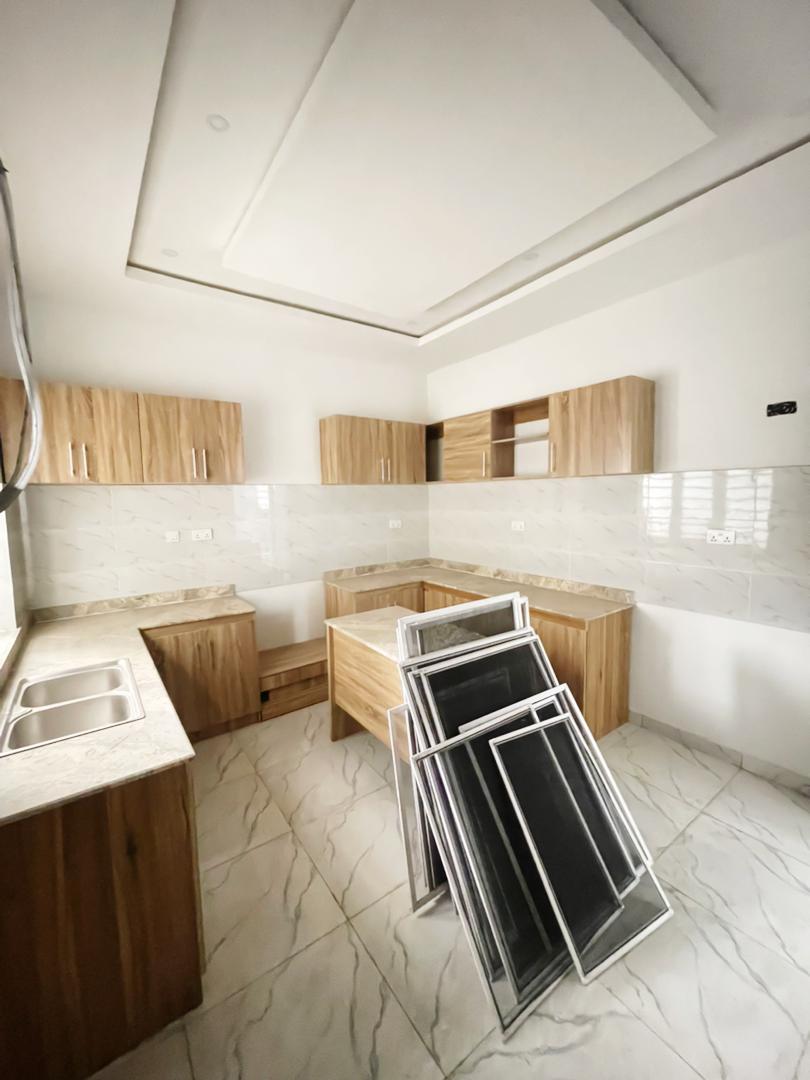 4 bedroom detached duplex with BQ