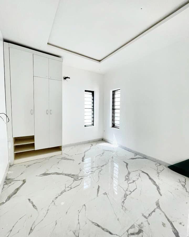 4 bedroom semi detached duplex with BQ