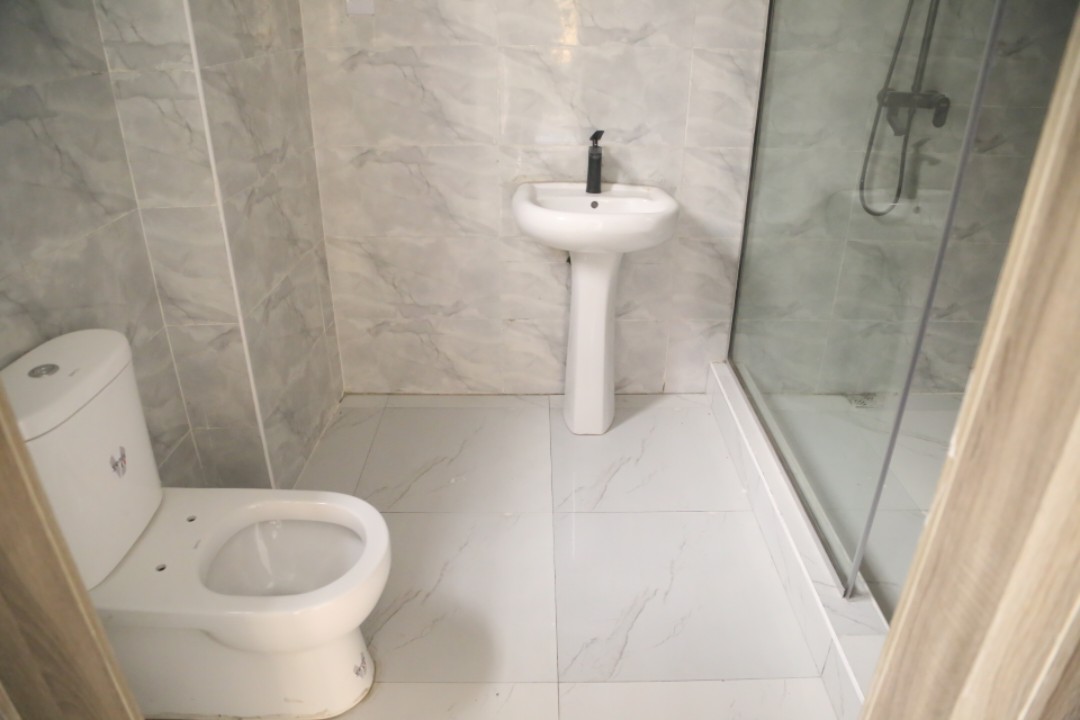 4 bedroom semi detached duplex with BQ