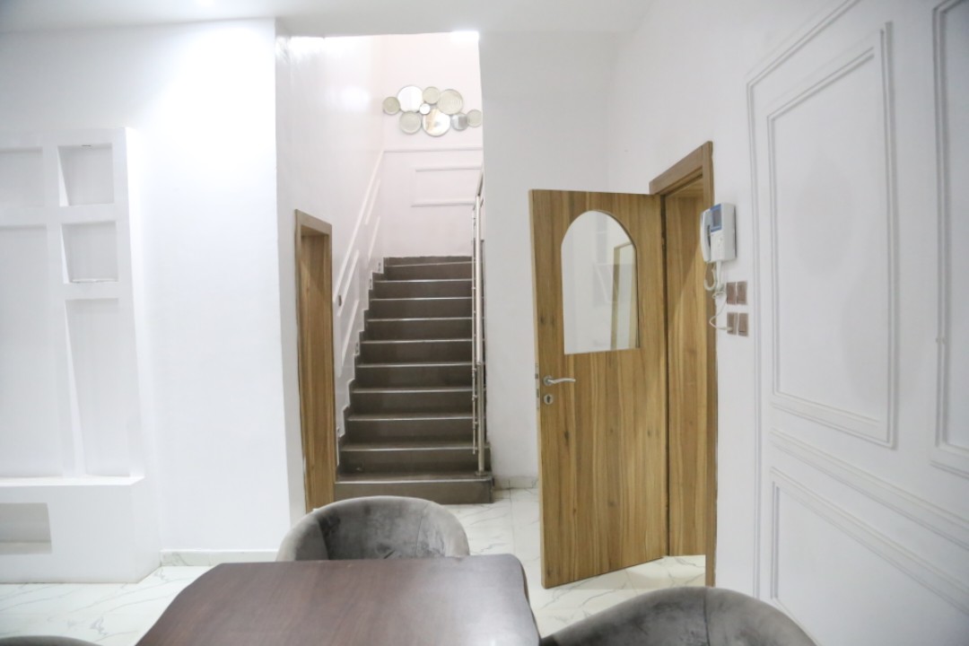 4 bedroom fully furnished detached duplex + BQ