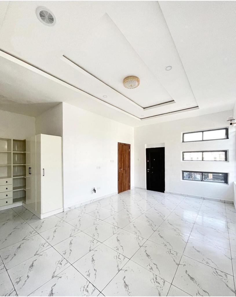 4 bedroom semi detached duplex with BQ