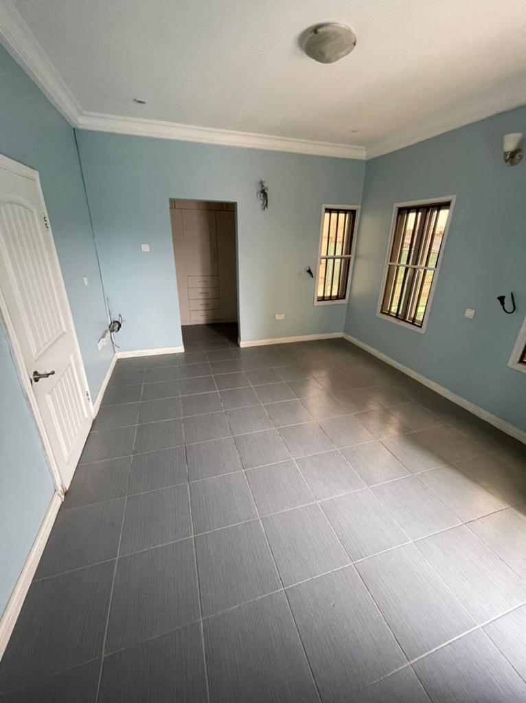 4 bedroom terrace duplex