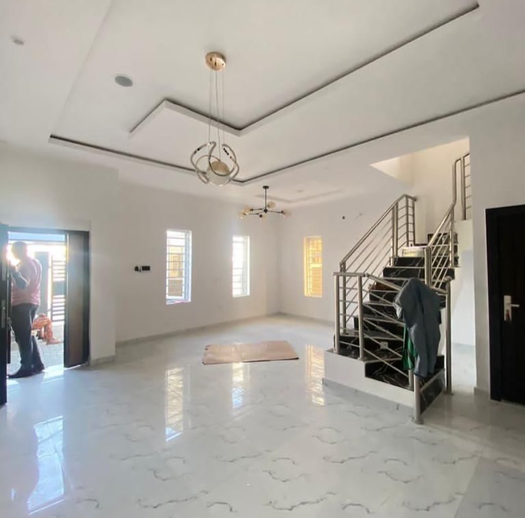 4 bedroom semi detached duplex with BQ