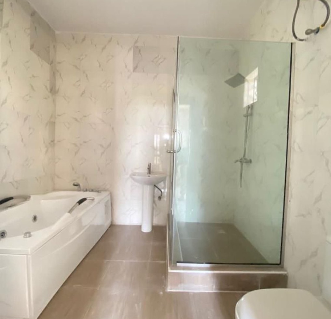 4 bedroom semi detached duplex with BQ