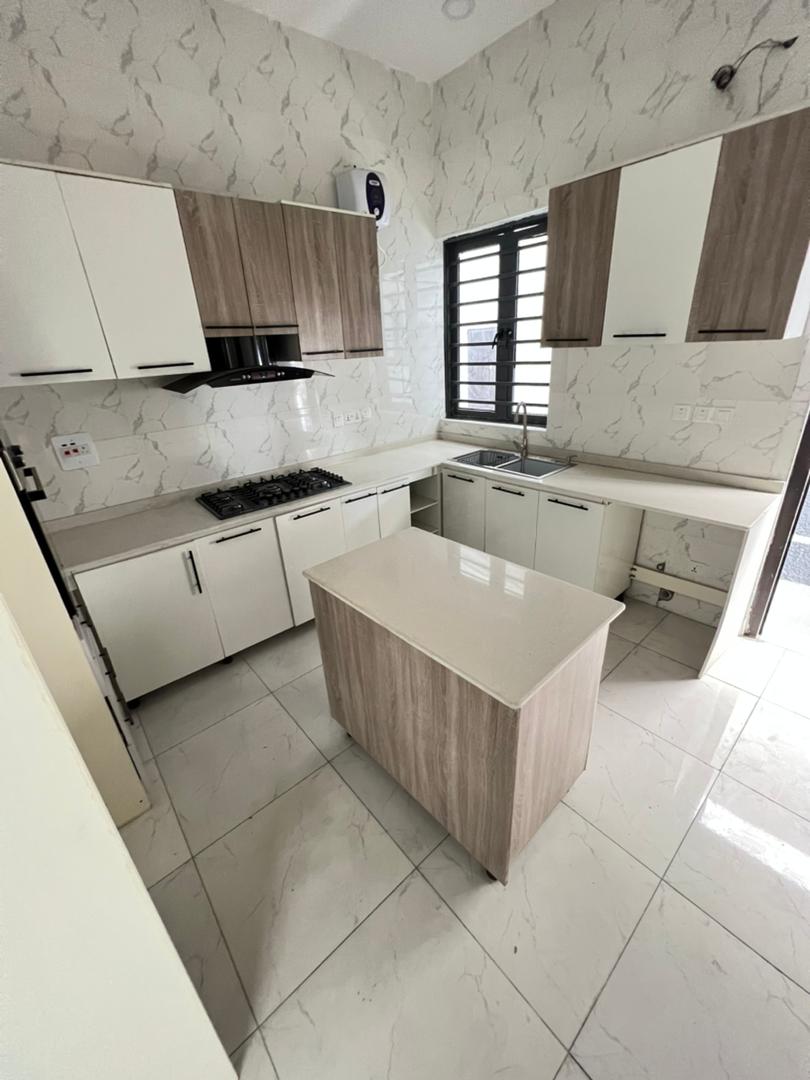 4 bedroom semi detached duplex with BQ