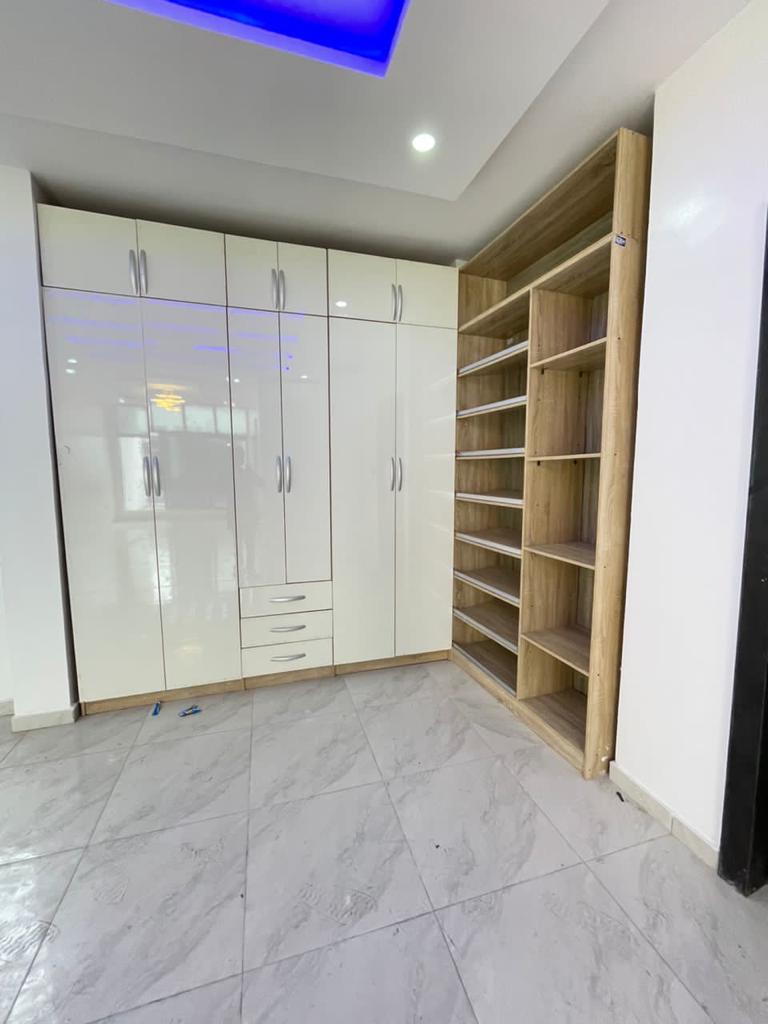 4 bedroom semi detached duplex with BQ