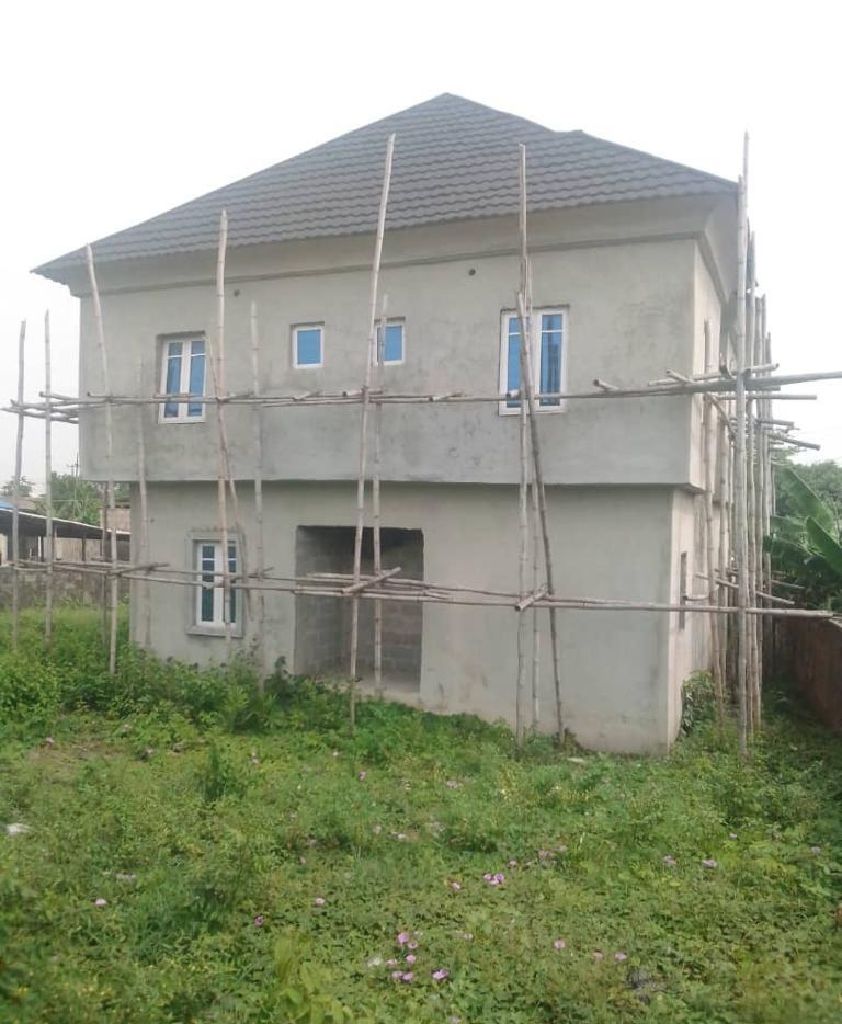 4 bedroom detached duplex