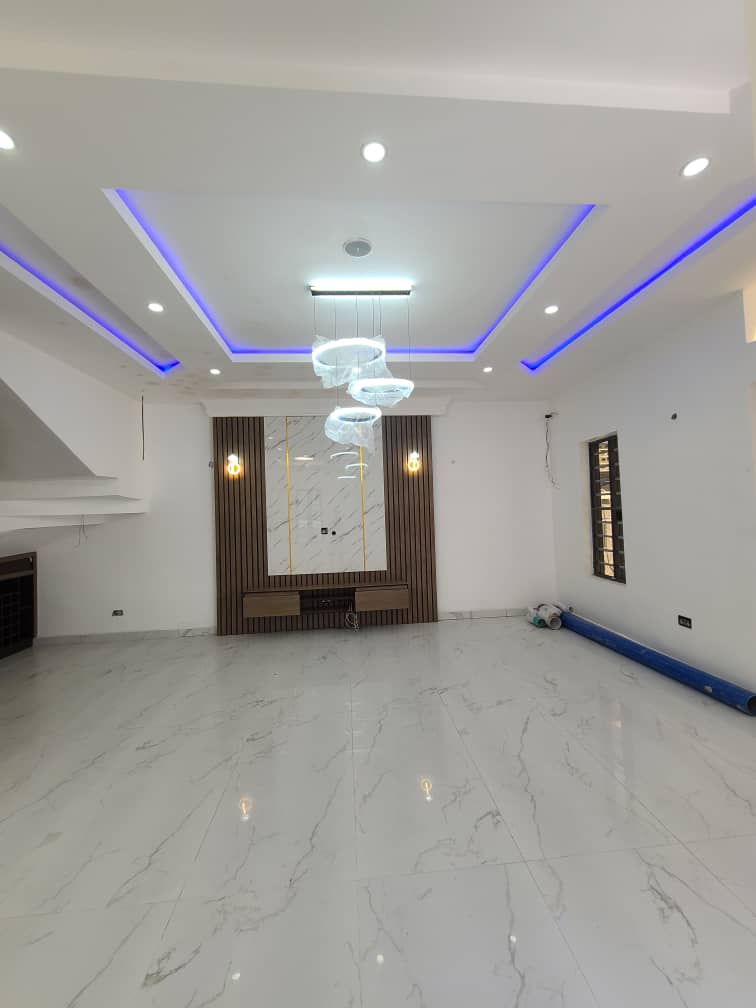 4 bedroom semi detached duplex with BQ