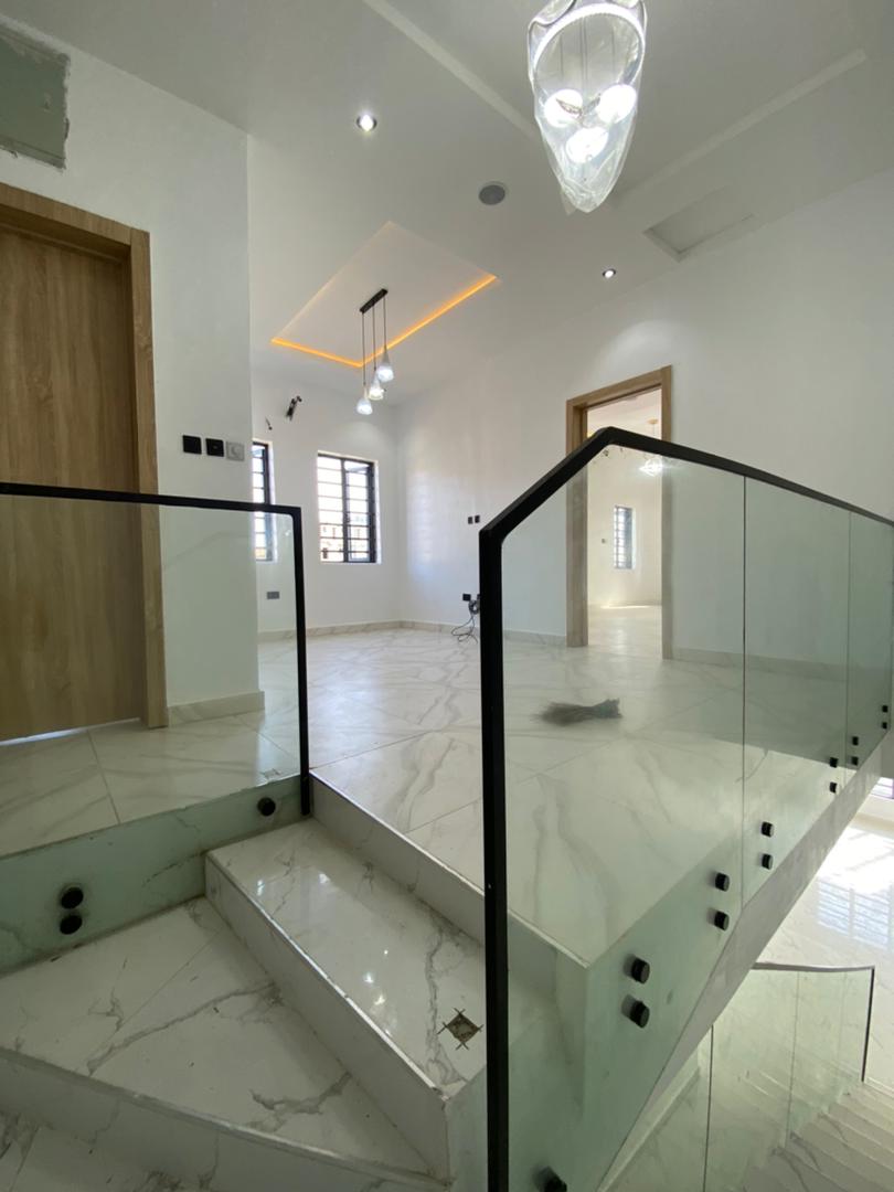 4 bedroom semi detached duplex