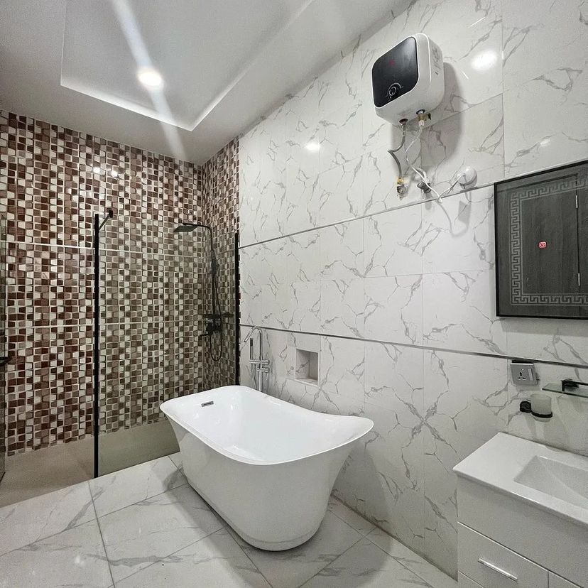 4 bedroom semi detached duplex with BQ