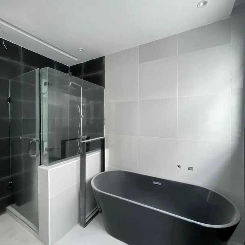 4 bedroom detached duplex with BQ