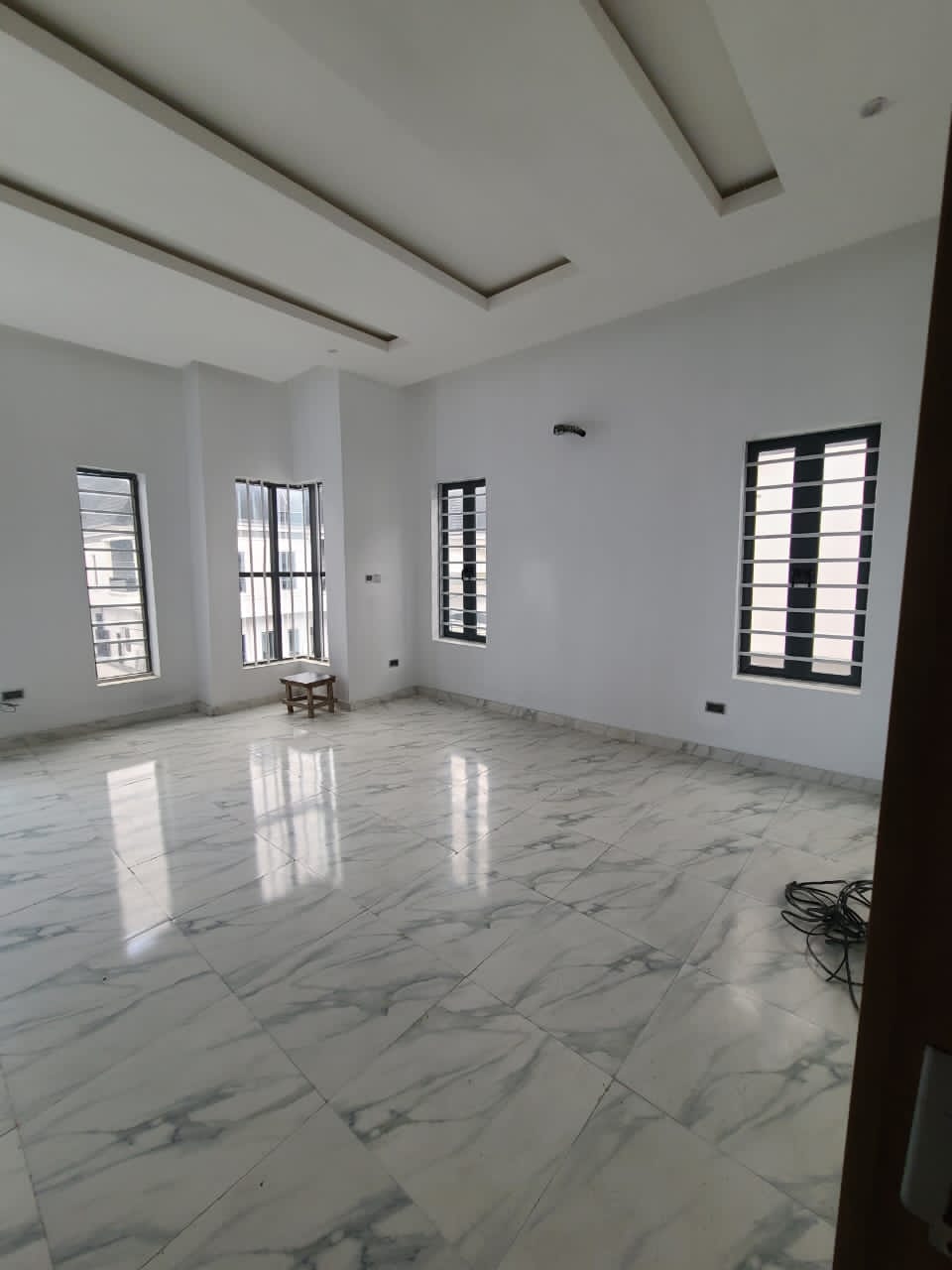 5 bedroom detached duplex