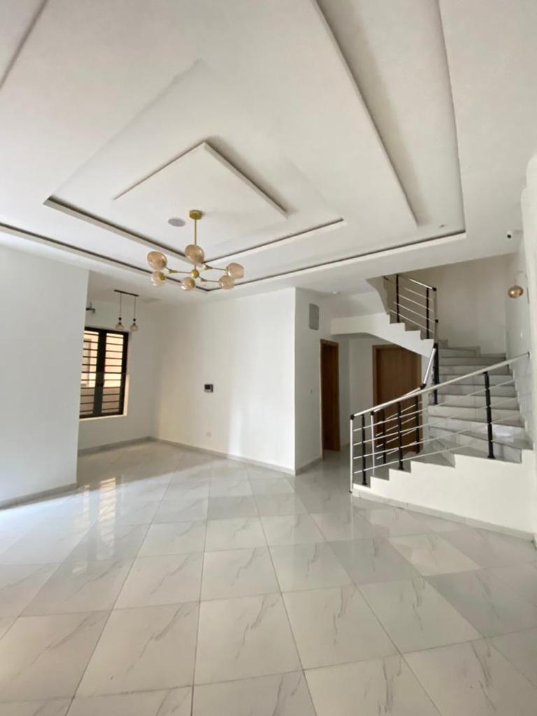 4 bedroom semi detached duplex with BQ