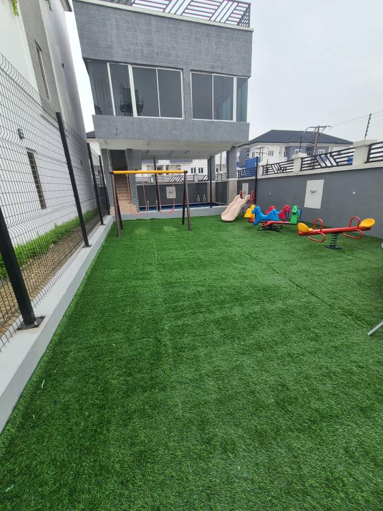 4 bedroom terrace duplex