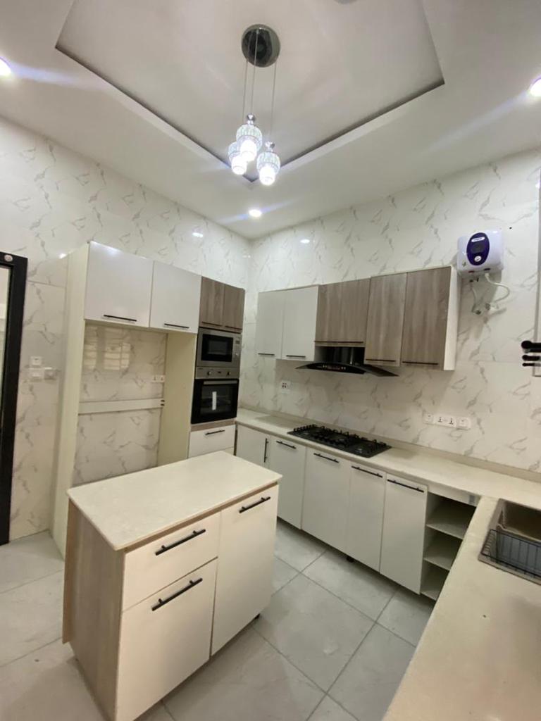 4 bedroom semi detached duplex with BQ