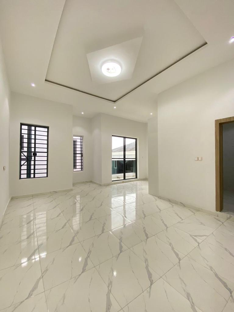 4 bedroom semi detached duplex with BQ