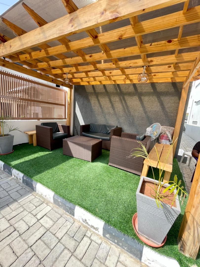 TASTEFULLY FINISHED 4 BEDROOM TERRACE DUPLEX WITH BQ*